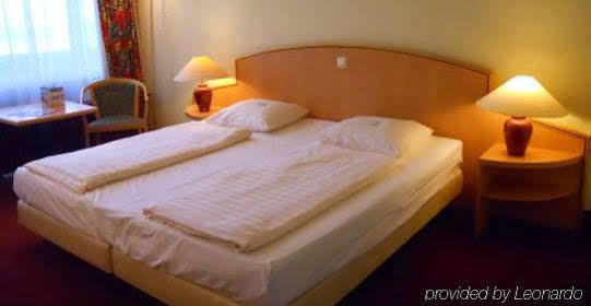 Tulip Inn Maastricht Aachen Airport Exterior photo