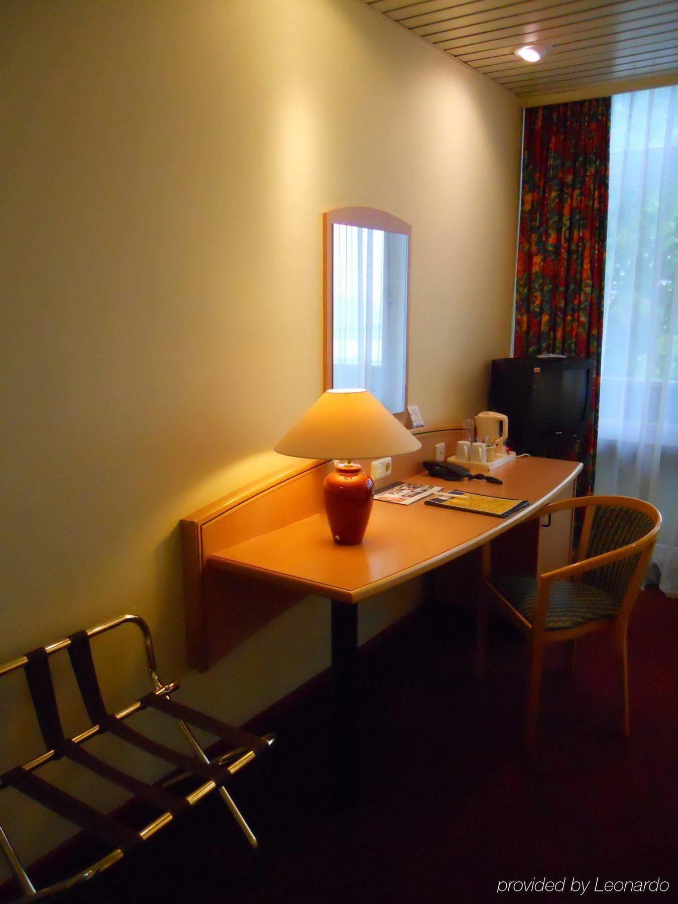 Tulip Inn Maastricht Aachen Airport Room photo